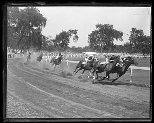 Racing at the country club, Brookline, MA