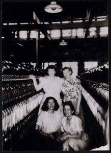 Picture taken 1945-47 at the Wood Mill's spinning room
