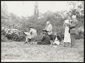 Members of the Fenway Sketch Club of the Adult Recreation Project, Arts and Crafts division, W.P.A., gather in the late summer sunlight along the Fenway to catch the colors of late blooming flowers. Members of the class, left to right, are: Mrs. Marie Witas, Adelaide Fogg, R.F. Turnbull, Mrs. Elizabeth Mulligan, Isobel Masmotte, instructor, and Henry V. Poor.