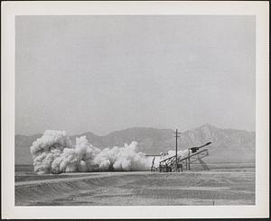 Largest ram jet flies at supersonic speed in first navy test at Inyokern, California