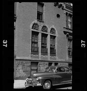 284 Commonwealth Avenue, Boston, Massachusetts, Gloucester Street side