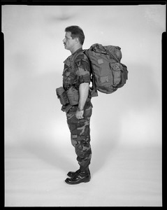 Pack, combat, large