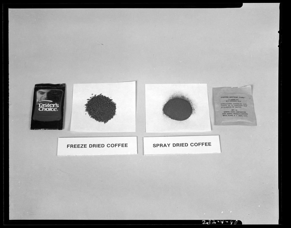 Freeze dried coffee, spray dried coffee