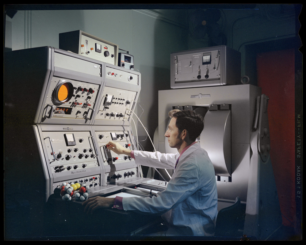 Nuclear resonance spectrometer Digital Commonwealth