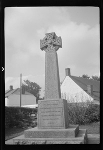 Celtic cross war memorial, Mullion