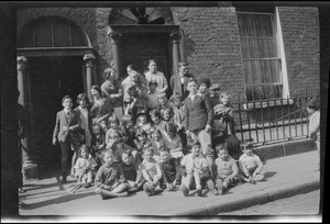 Children on Hardwicke St., Dublin