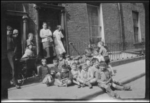 Children on Hardwicke St., Dublin