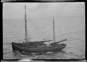 The pilot for the S. S. Lützow to Galway. Capt. Miskill of the "Dun Aengus" was the pilot