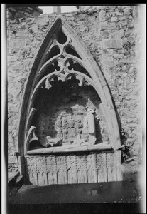 O'Craian altar tomb, Sligo Abbey