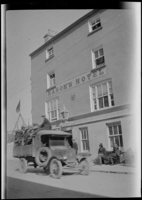 Galway, Ireland, Mahon's Hotel