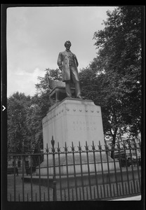 Lincoln statue in Parliament Square