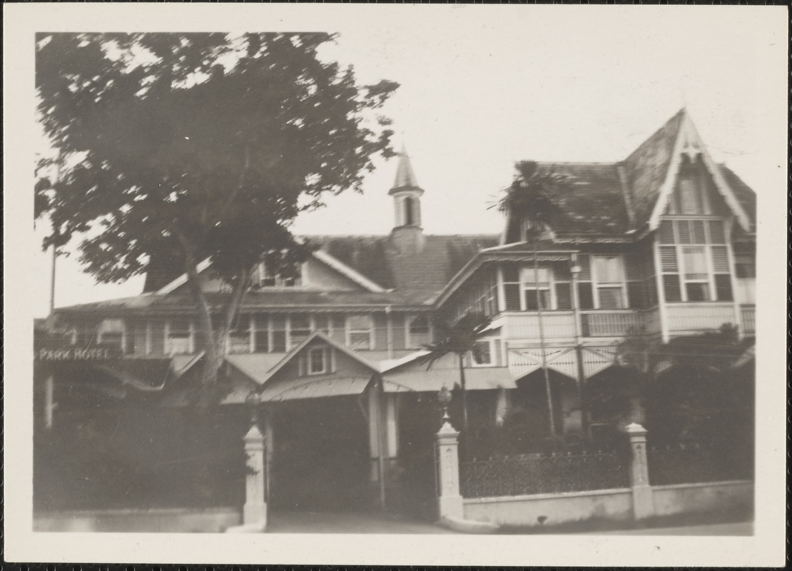 Port-of-Spain, Trinidad, B. W. Indies, Hotel opposite the savannah