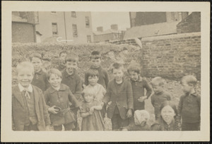 Dublin, children near St. Ultan's hospital