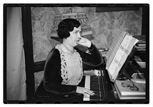Miss Elizabeth O'Connell
