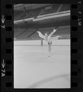 Peggy Fleming practice session at Garden