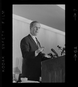 Mayoralty candidate Kevin White address students and newsmen at a debate sponsored by the Sigma Delta Chi fraternity held in the executive dining room at the Prudential Center