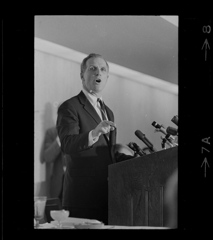 Mayoralty candidate Kevin White address students and newsmen at a debate sponsored by the Sigma Delta Chi fraternity held in the executive dining room at the Prudential Center