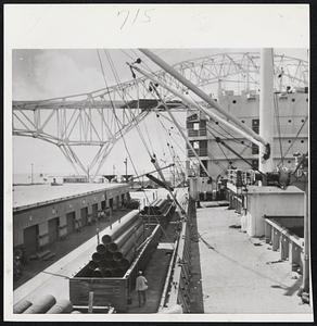 Peruvian and Norwegian ships unload 6,000 tons of foreign-made steel at Corpus Christi, Tex. The steel was made in Belgium, Germany and Luxemburg. Officers of the ships expect more shipments if steel strike continues.