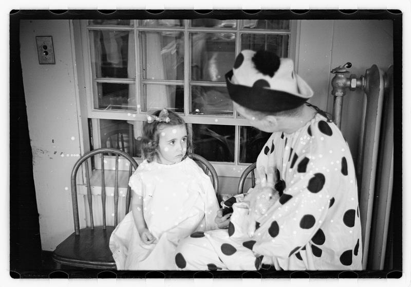 Harry W. Syer magician at Children's Hospital