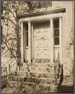 Boston, Massachusetts. Doorway, 17 Chestnut Street