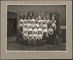 Workers, Bay State Mill, 1900