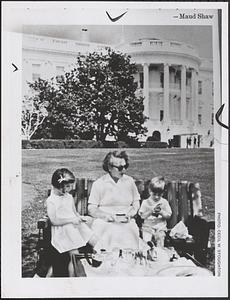 Caroline Kennedy, Maud Shaw, John Kennedy Jr.