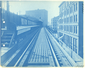 [Rowes Wharf platform]