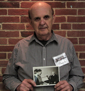 Robert Weeks at the Sharon Mass. Memories Road Show