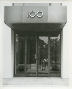 Self-portrait: 100 entrance