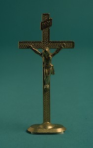 Automobile crucifix
