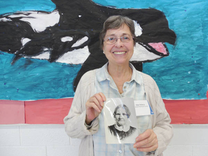 Jane Sciacca at the Wayland Mass. Memories Road Show