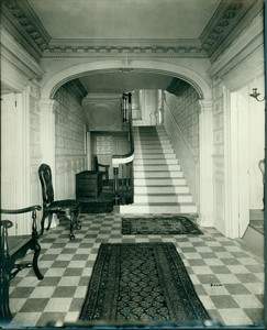 Wentworth-Gardner, lower hall