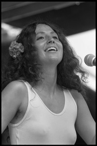 Maria Muldaur, close-up on stage, performing at the Sugarbush Folk Festival