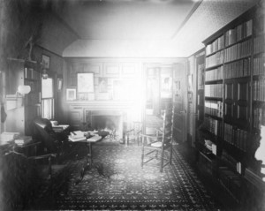 Govenor Russell House, Cambridge, Mass., Library.