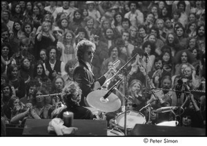 Bob Dylan with the Band: Dylan with Levon Helm on drums