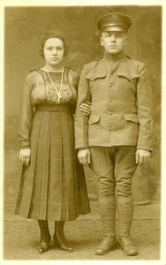 Unidentified soldier and woman, possibly from Easthampton, Mass.