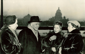 W. E. B. Du Bois, Shirley Graham Du Bois and others in Leningrad