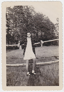 Aunt Doris, early teens