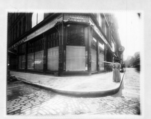 Sidewalks, Washington St., east side, 440 Washington St., Shuman's Store, Boston, Mass., undated