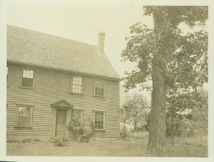 Exterior view of the east end, south front of Pierce House, Dorchester, Mass., 1918