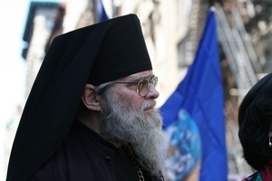 Greek Orthodox Archbishop Demetrios at the march opposing the War in Iraq