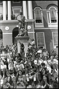 Demonstration at State House against the killings at Kent State: crowd on State House steps