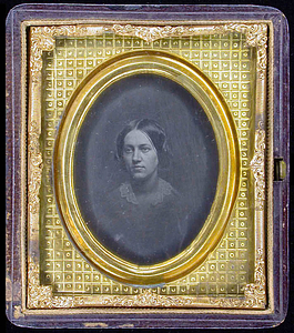 Vignette portrait of an unidentified adult female