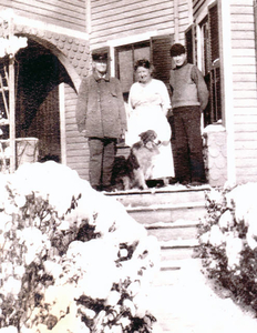 Ma + Pa Hurley with son Joseph + dog Queenie