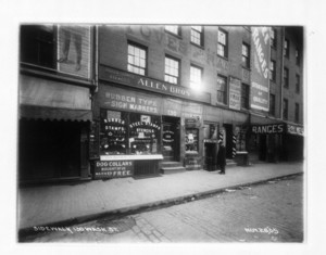 Sidewalk 130 Washington St., Boston, Mass., November 26, 1905