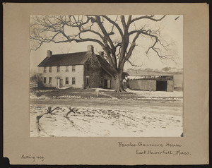 Exterior view of the Peaslee Garrison House