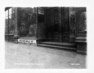 Sidewalk 368-370 Washington Street, Boston, Mass., November 27, 1904