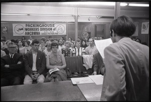 Student Mobilization Committee to End the War in Vietnam meeting against SDS violence: view of audience