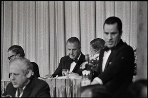 Spiro Agnew speech at the Middlesex Club: Agnew at dinner