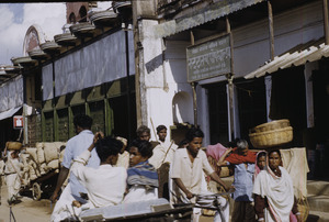 Pedestrians on a street of Ranchi